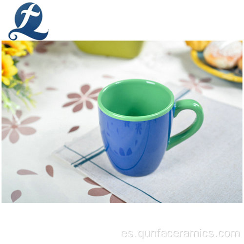 Taza de café de cerámica pintada con logotipo personalizado hecho a mano